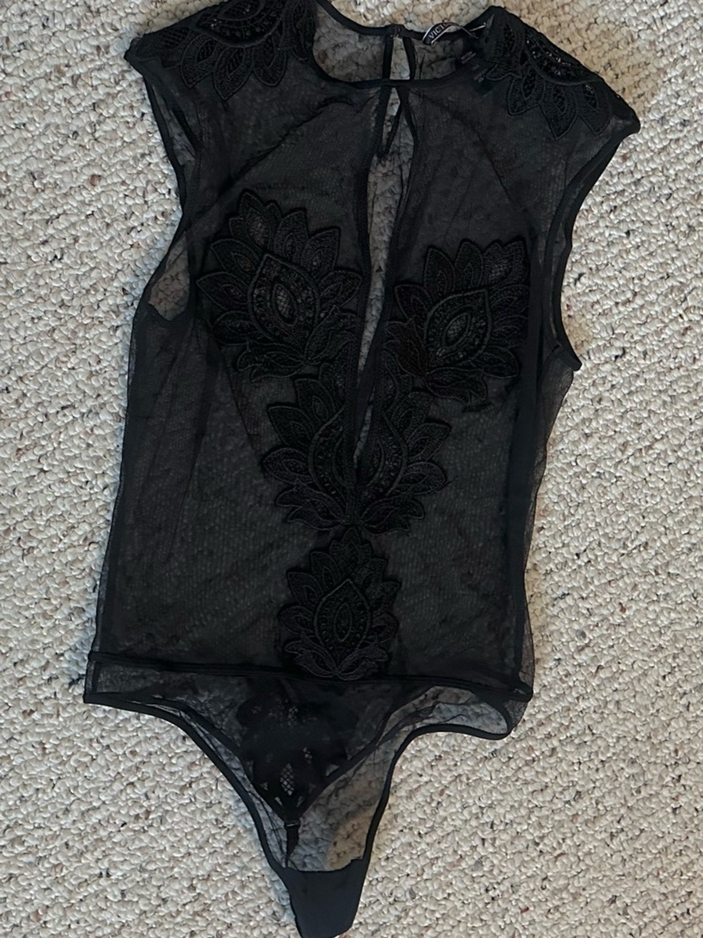 Victoria’s Secret Etienne Sheer‎ Lace Appliqué Bodysuit Thong XS